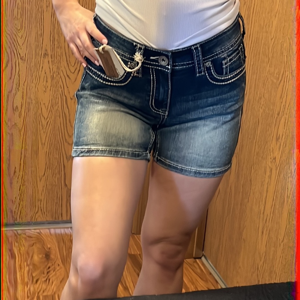 COPY - Charm shorts